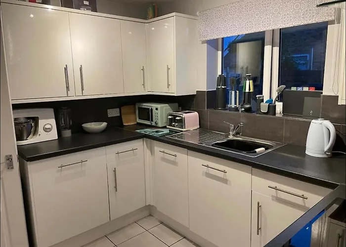 27 The Limes 2 * Stockton-on-the-Forest